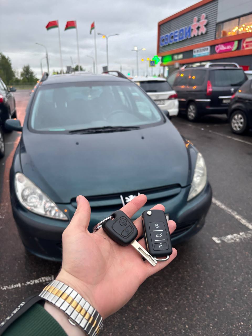 Пежо 307 изготовление дубликата чип ключа зажигания Пежо 307 изготовление дубликата чип ключа зажигания