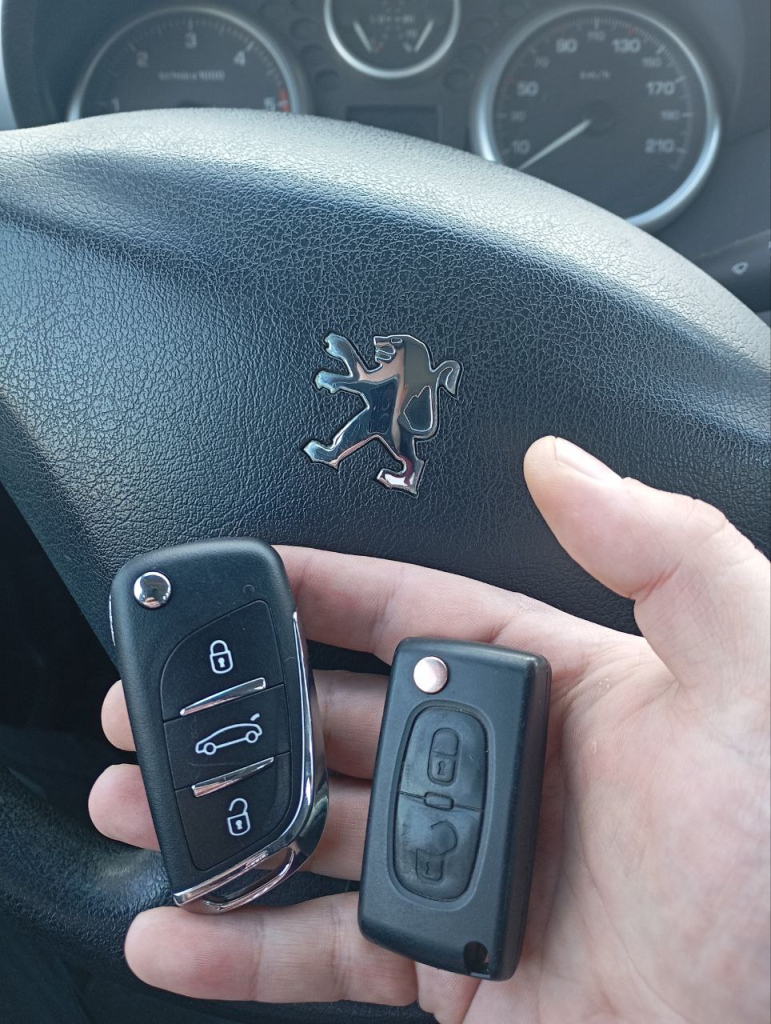 Фольксваген Поло изготовление дубликата чип ключа зажигания