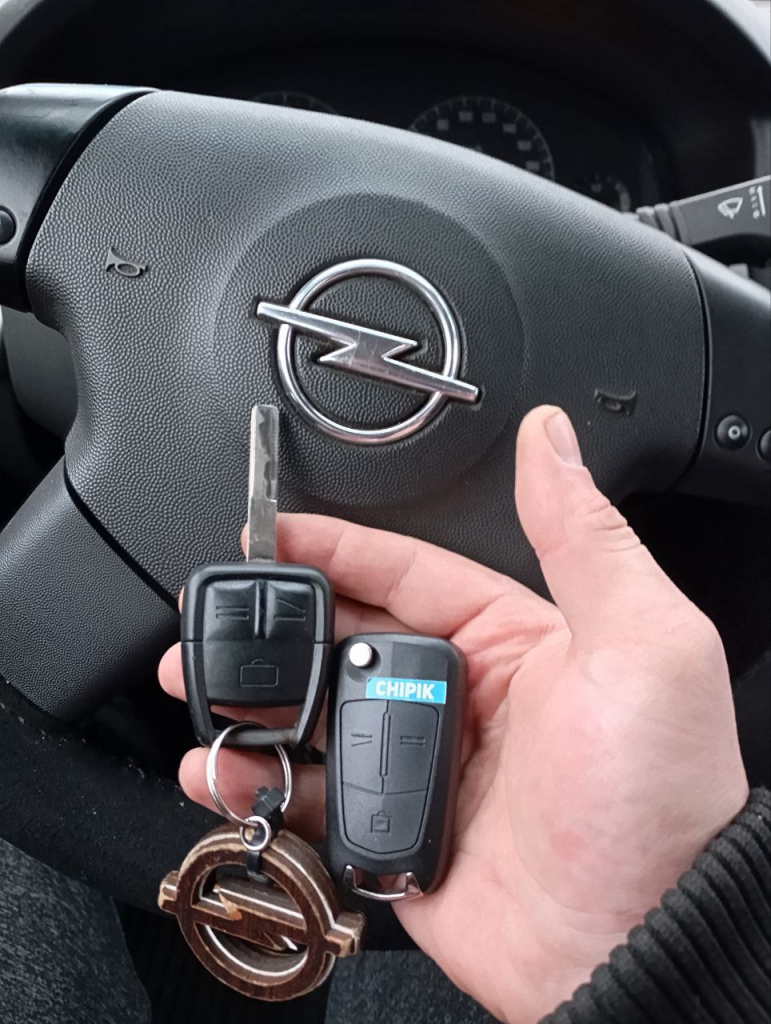 Фольксваген Поло изготовление дубликата чип ключа зажигания