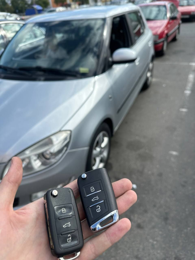 Фольксваген Поло изготовление дубликата чип ключа зажигания