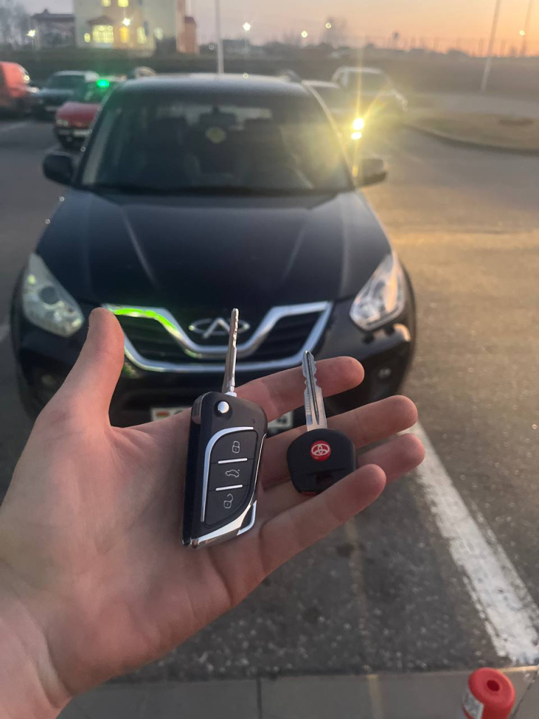 Фольксваген Поло изготовление дубликата чип ключа зажигания