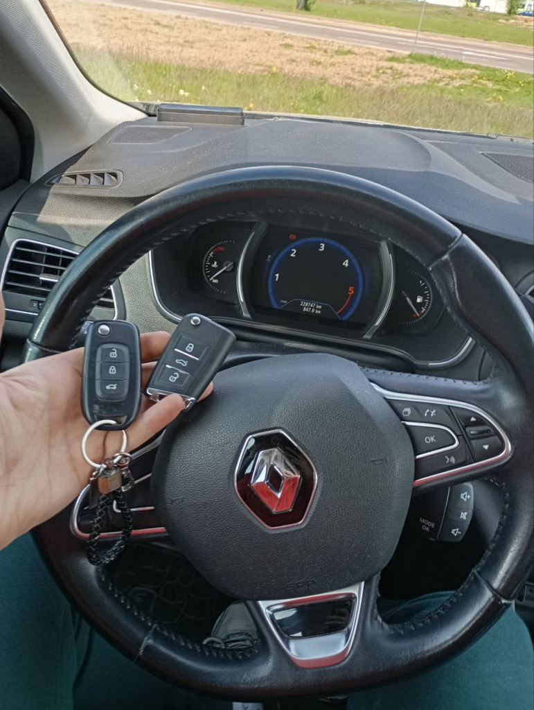 Фольксваген Поло изготовление дубликата чип ключа зажигания