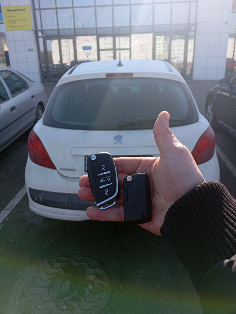 Фольксваген Поло изготовление дубликата чип ключа зажигания