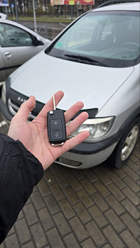 Опель Зафира А изготовление дубликата чип ключа зажигания