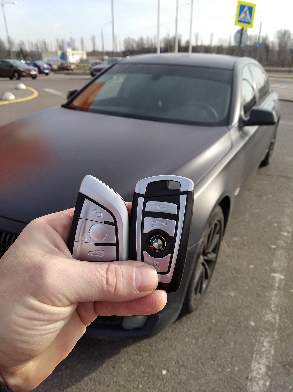 Смарт ключ БМВ F10, F25, F01, F30, F15, F16, F30, F31, F34, F11, F07, F04 корпус без логотипа