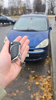 Пежо 807 изготовление дубликата чип ключа зажигания