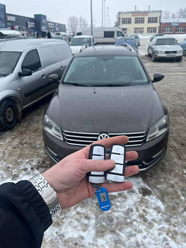 Фольксваген Пассат Б7 изготовление дубликата чип ключа зажигания