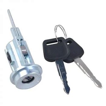 Ремонт замка Тойота Королла двери