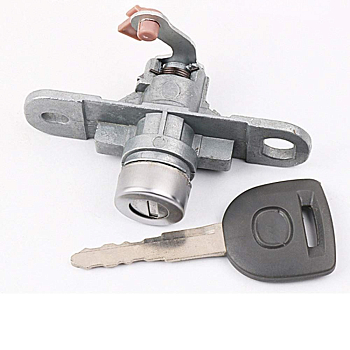 Ремонт замка Мазда M3 багажника