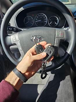 Хендай Старекс изготовление дубликата чип ключа зажигания Хендай Старекс изготовление дубликата чип ключа зажигания