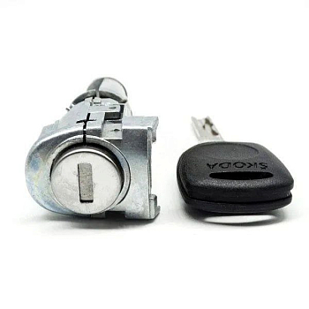 Ремонт замка Шкода Октавия левой двери