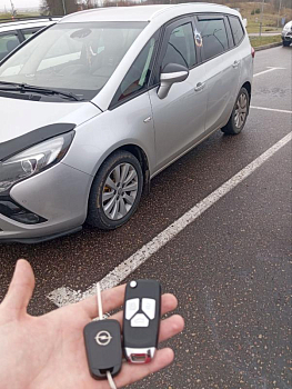 Опель Зафира C изготовление дубликата чип ключа зажигания