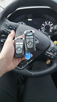 Форд Эскейп изготовление дубликата чип ключа зажигания