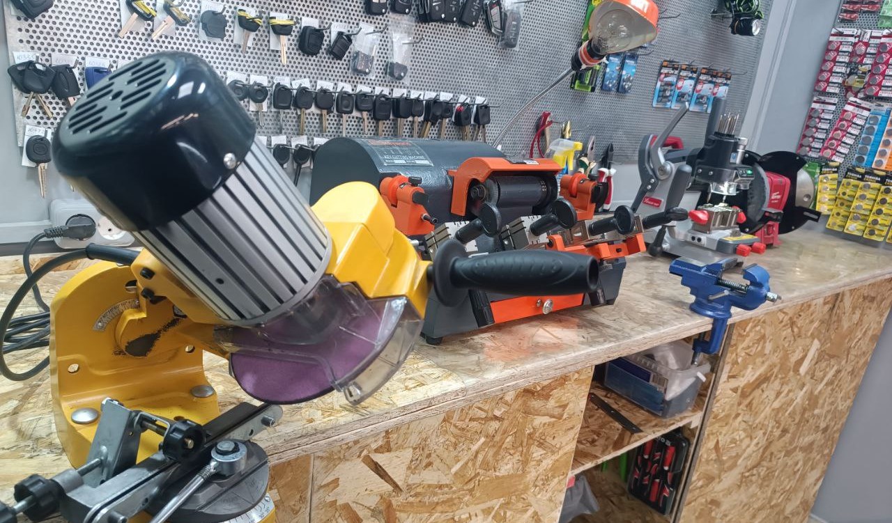 Заточка ножей и цепей Заточка ножей и цепей